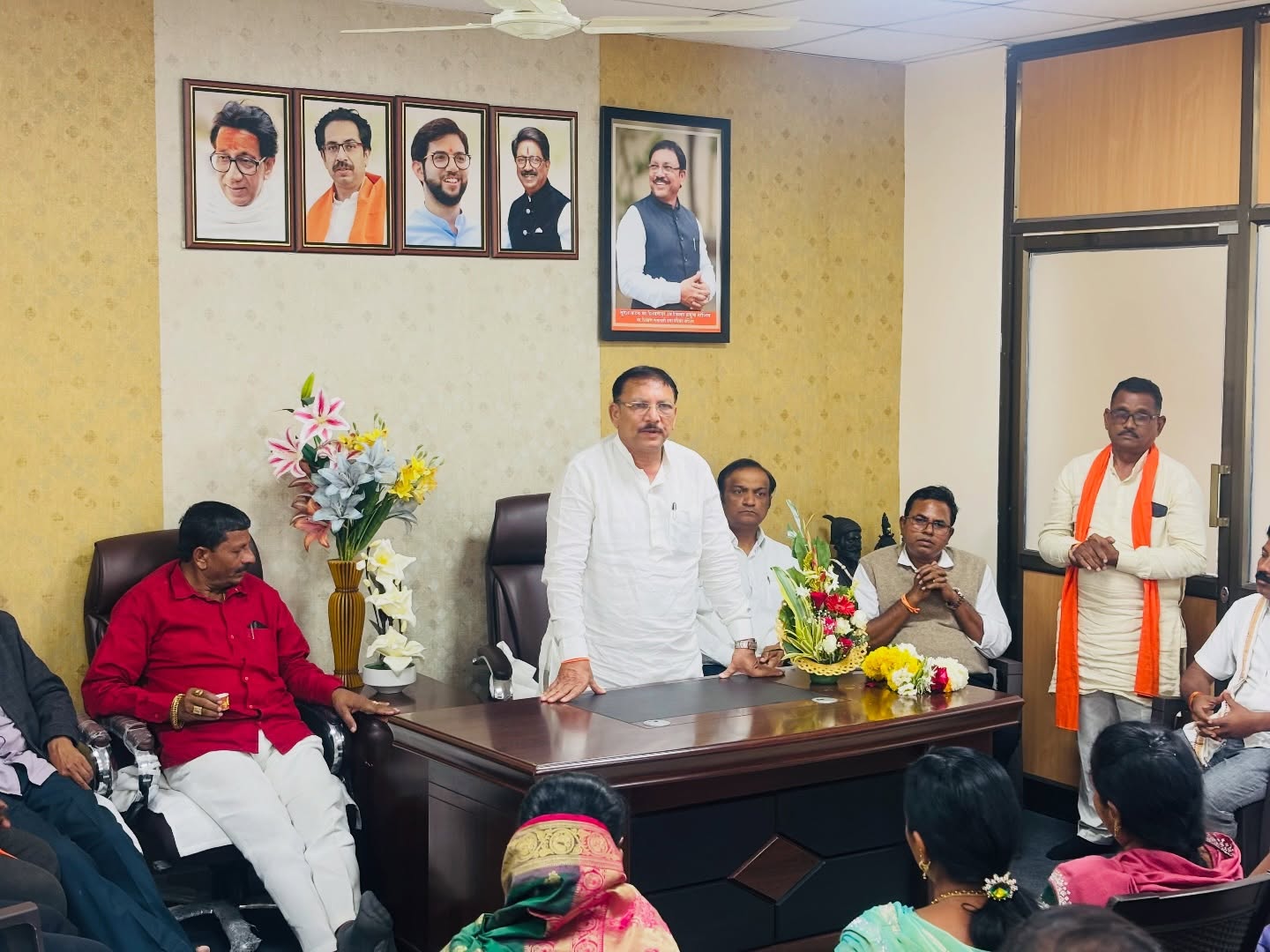 विकास कामे संबंधित चर्चा