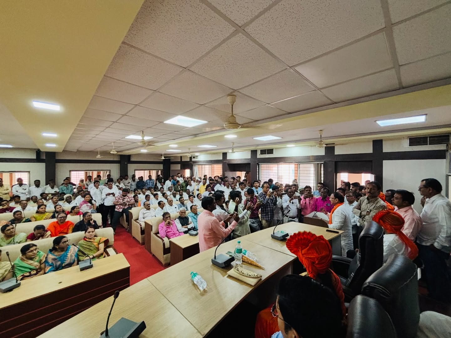 पाणी प्रश्न