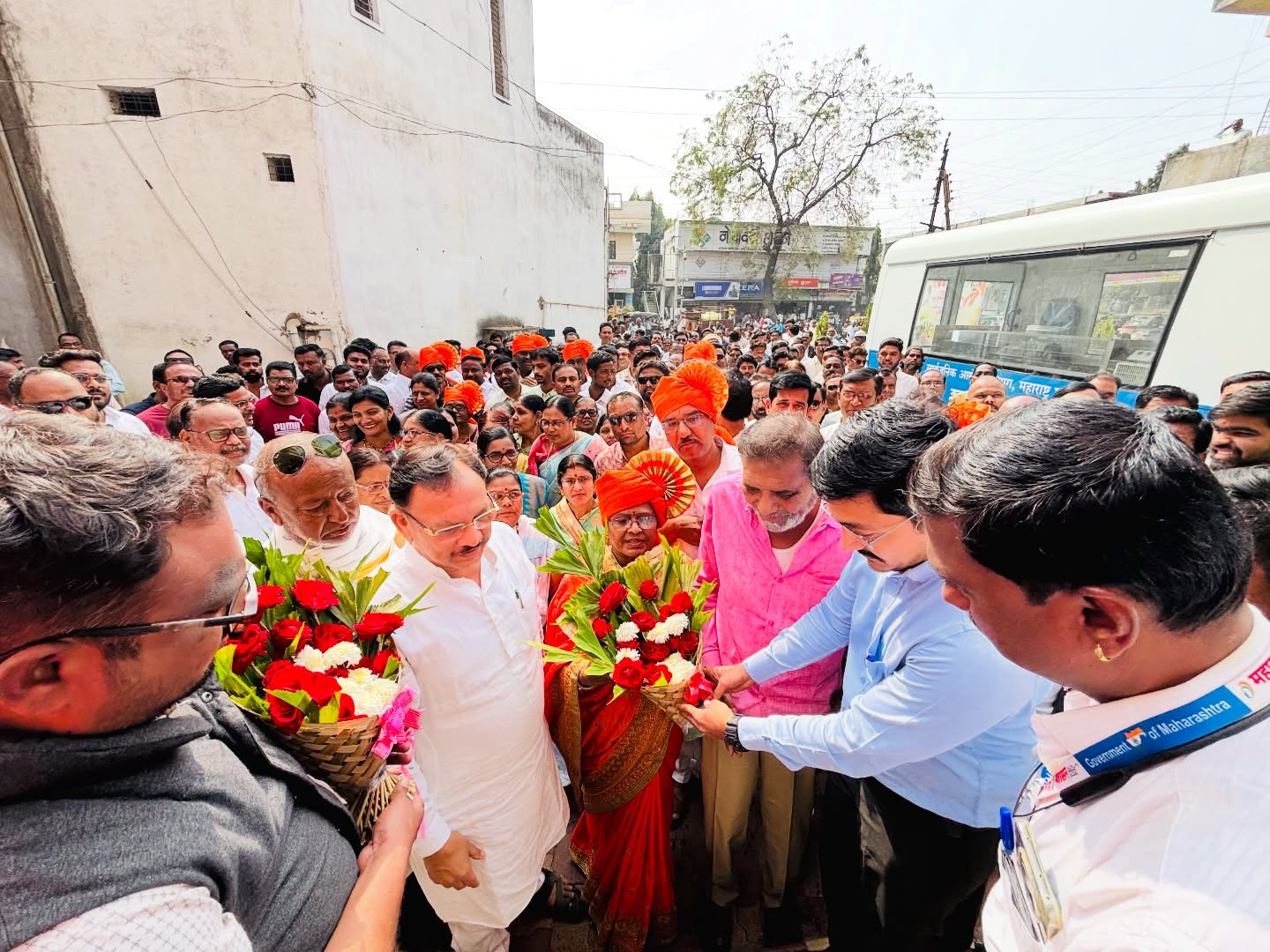 विकास कामे संबंधित चर्चा